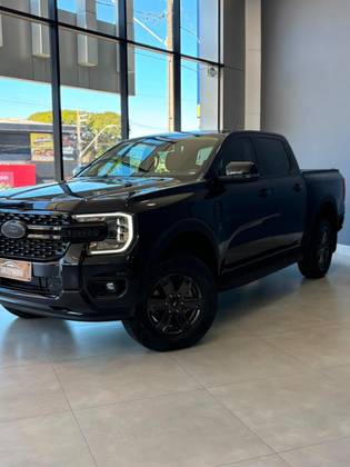 FORD RANGER 3.0 V6 TURBO DIESEL CD XLT 4X4 AUTOMÁTICO FORD RANGER 3.0 V6 TURBO DIESEL CD XLT 4X4 AUTOMÁTICO